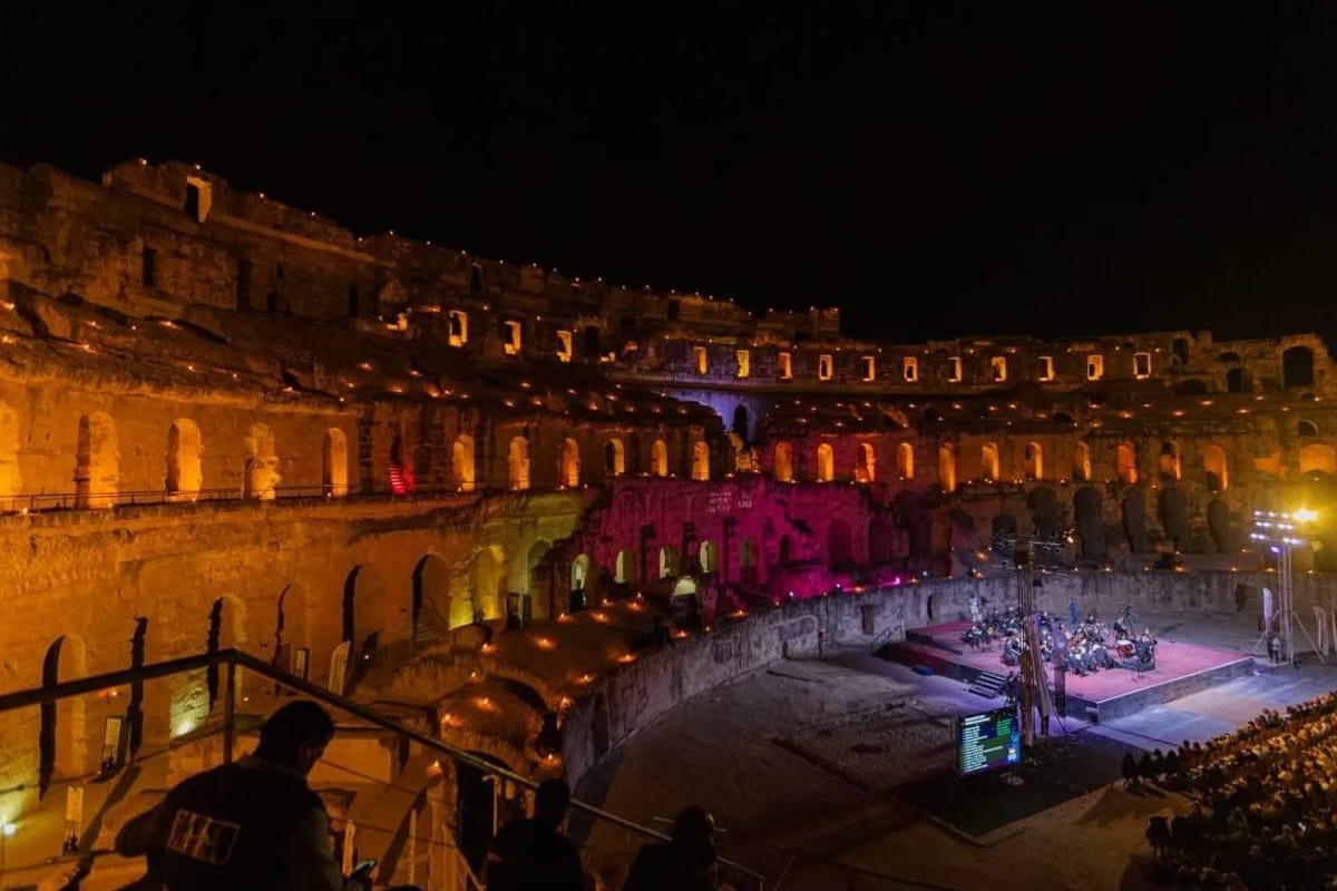 El Djem Colosseum - architecture thumbnail